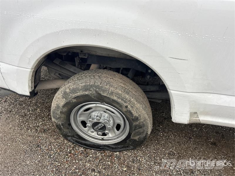 Ford F-150 XL 4x2 Extended Cab Pickup 其他