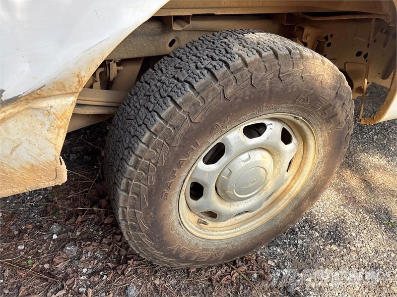 Ford F-150 XL 4x2 Extended Cab Pickup Ostalo