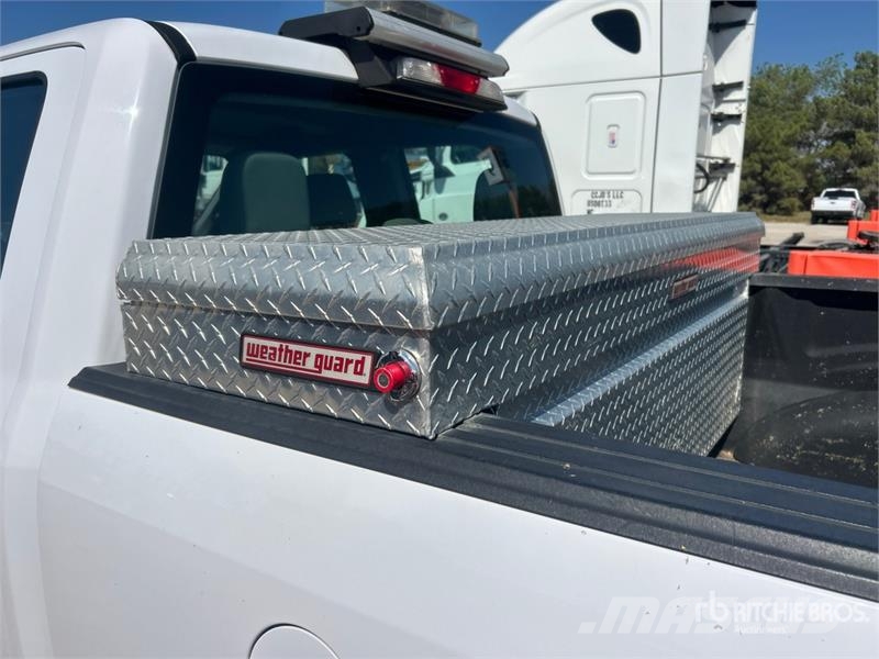 Ford F-150 XL 4x2 Extended Cab Pickup Muu