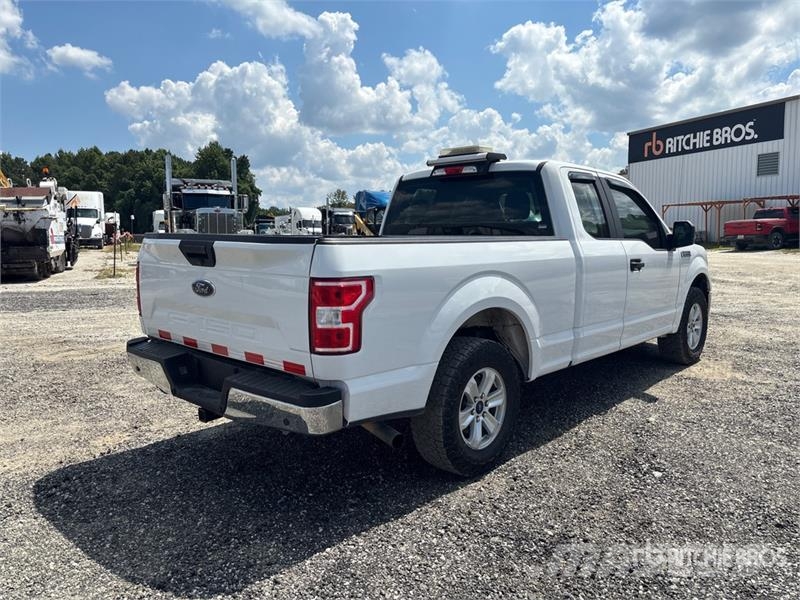Ford F-150 XL 4x2 Extended Cab Pickup Ostalo