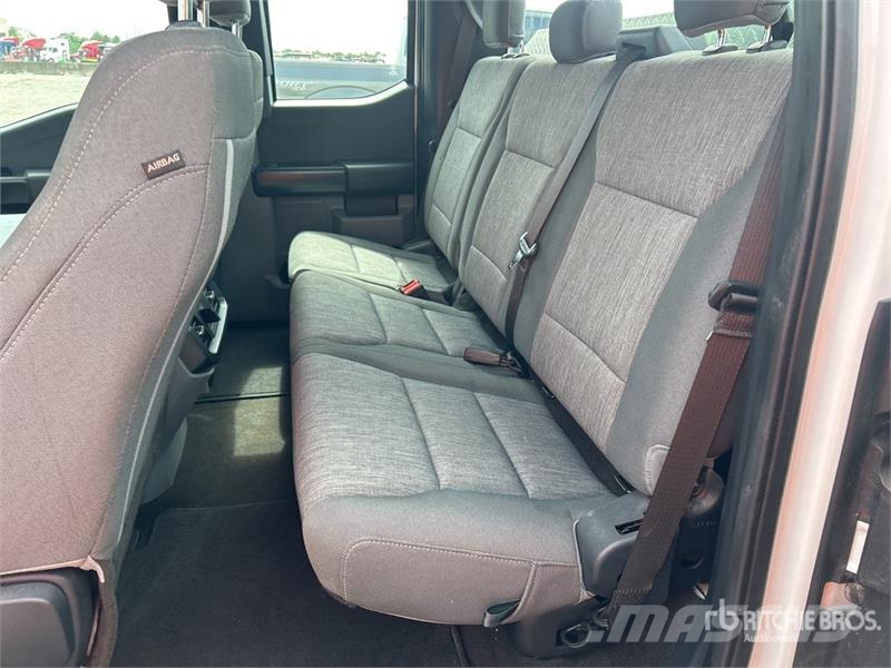 Ford F-150 XL 4x2 Extended Cab Pickup 其他