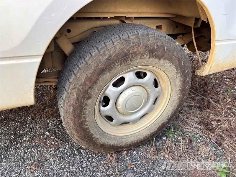 Ford F-150 XL 4x2 Extended Cab Pickup Ostalo