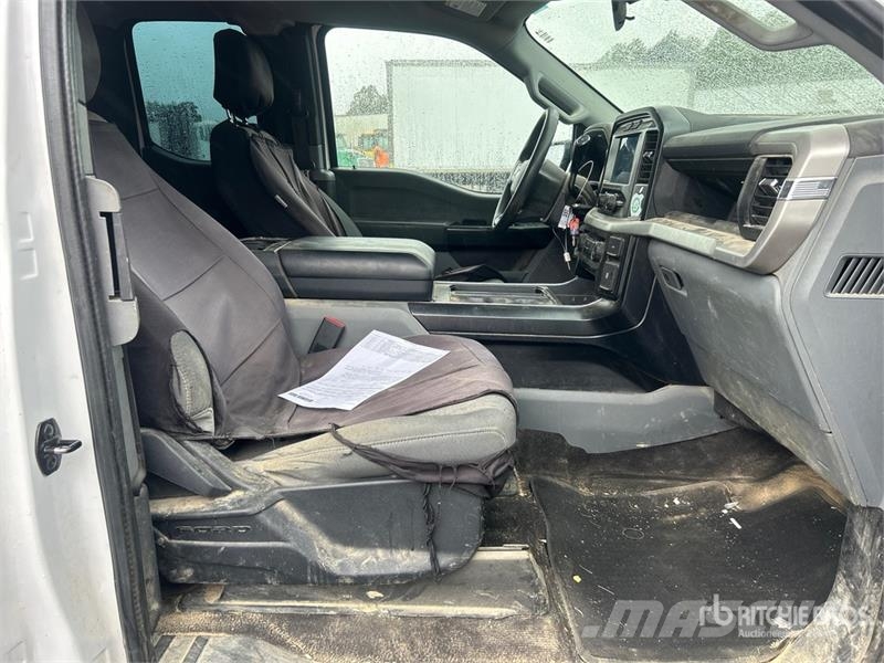 Ford F-150 XL 4x2 Extended Cab Pickup Diger
