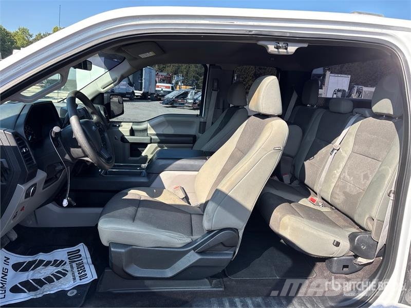 Ford F-150 XL 4x2 Extended Cab Pickup Furgoni altro