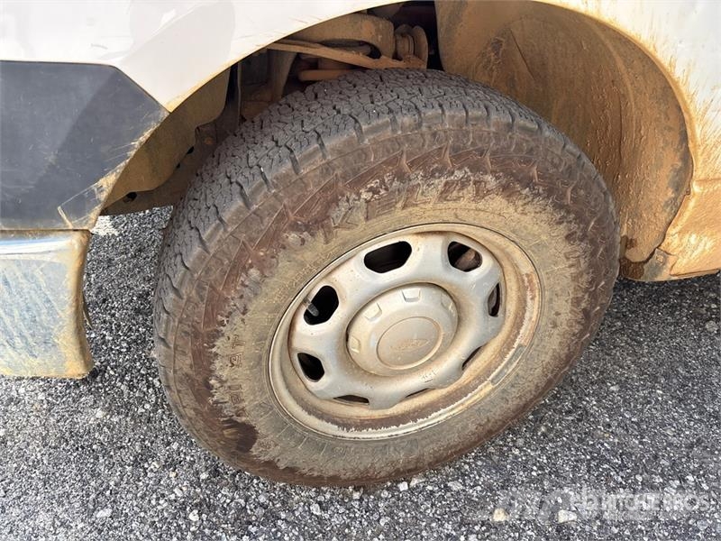Ford F-150 XL 4x2 Extended Cab Pickup Ostalo