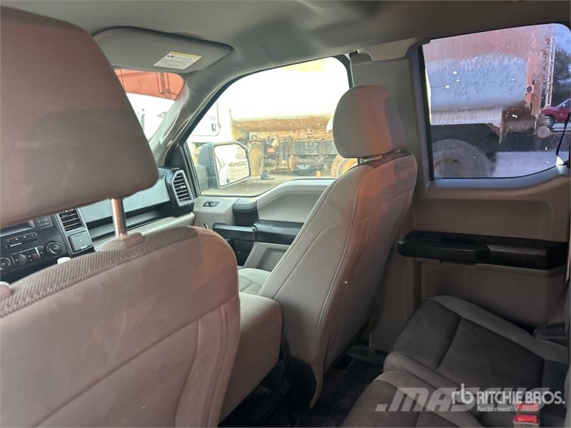 Ford F-150 XL 4x2 Extended Cab Pickup Muu