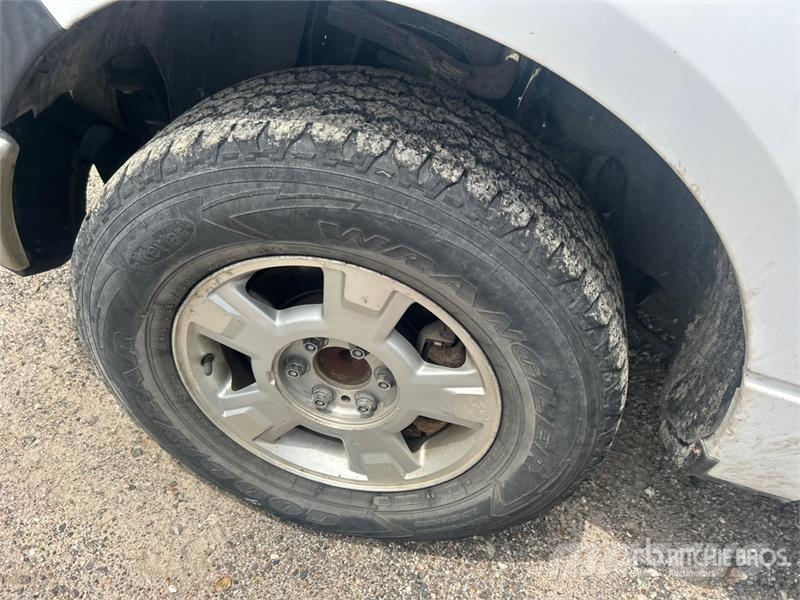 Ford F-150 XL 4x2 Extended Cab Pickup Andere Transporter