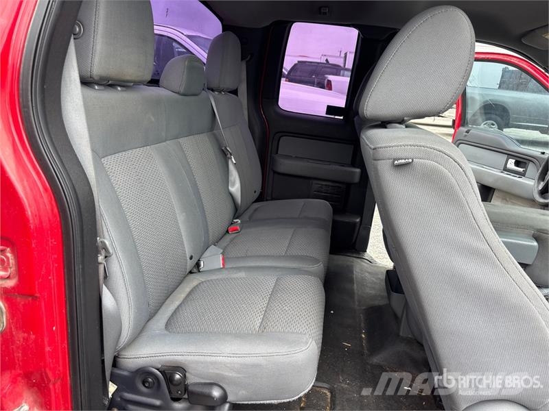 Ford F-150 XL 4x2 Extended Cab Pickup Egyéb