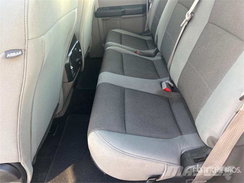 Ford F-150 XL 4x2 Extended Cab Pickup Други