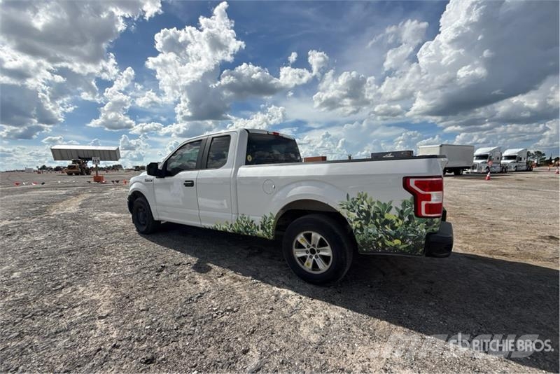 Ford F-150 XL 4x2 Extended Cab Pickup Furgoni altro