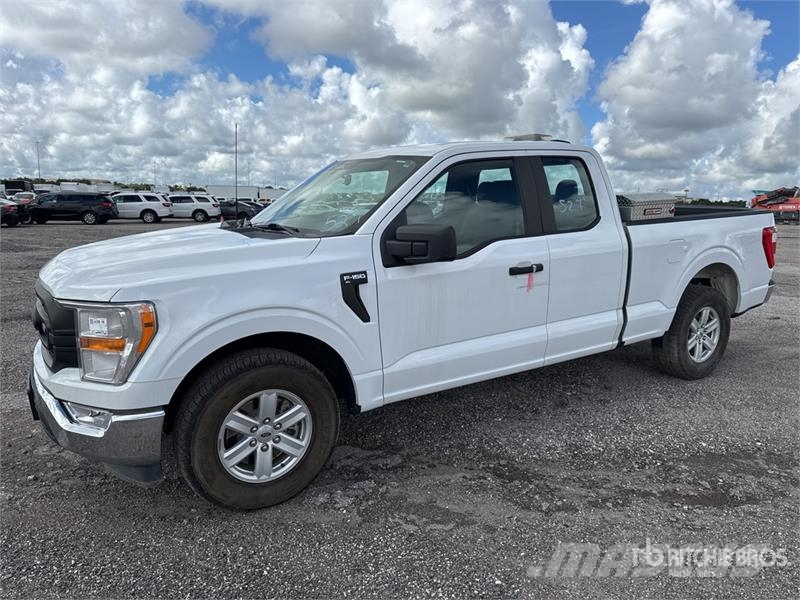 Ford F-150 XL 4x2 Extended Cab Pickup Furgoni altro