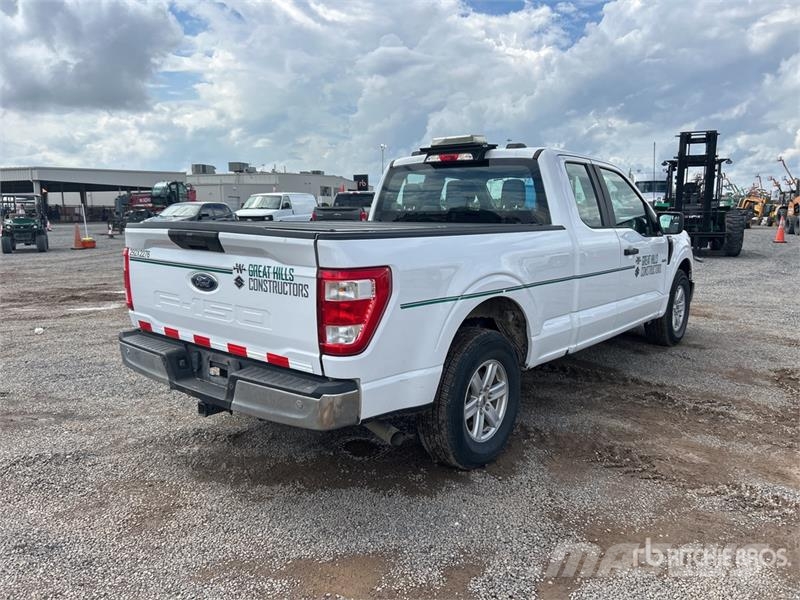 Ford F-150 XL 4x2 Extended Cab Pickup Інше