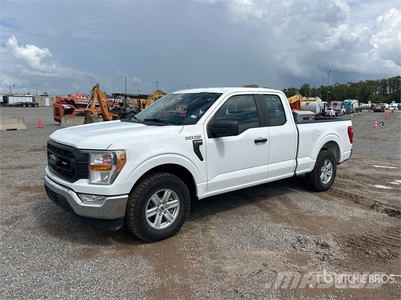 Ford F-150 XL 4x2 Extended Cab Pickup 其他