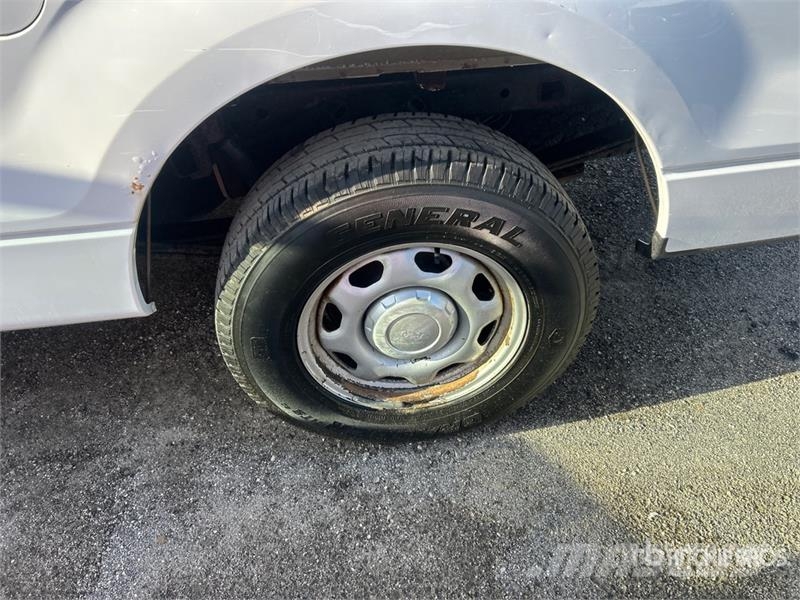 Ford F-150 XL 4x2 Extended Cab Pickup Anders