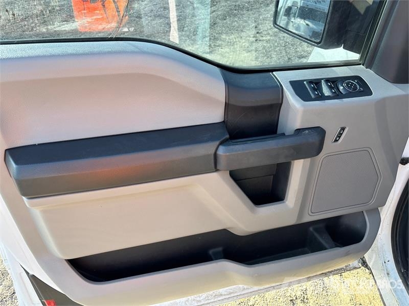 Ford F-150 XL 4x2 Extended Cab Pickup Furgoni altro