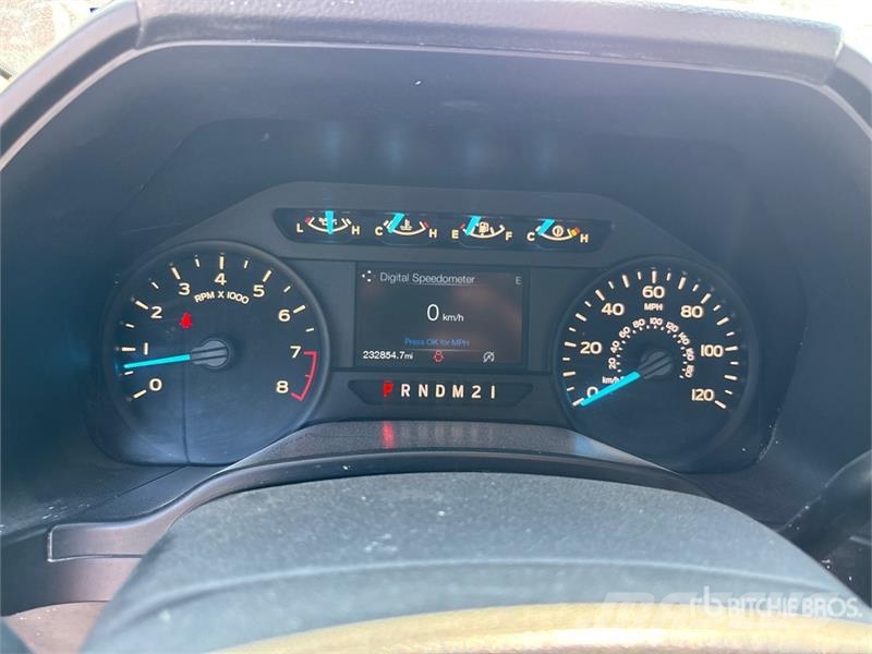 Ford F-150 XL 4x2 Pickup Furgoni altro