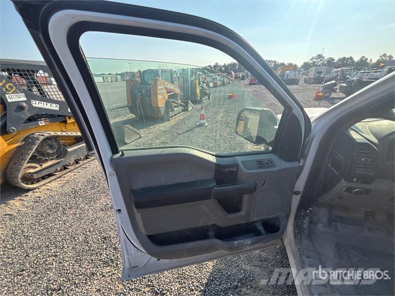 Ford F-150 XL 4x2 Pickup Ostalo