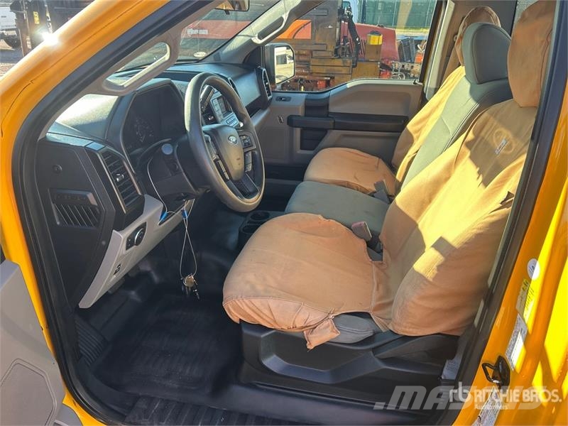 Ford F-150 XL 4x2 Pickup Other