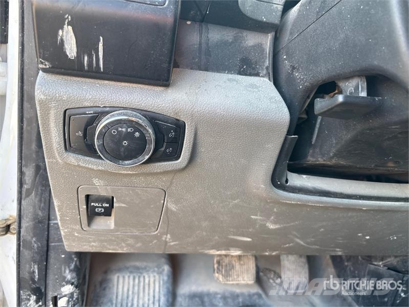 Ford F-150 XL 4x2 Pickup Ostalo