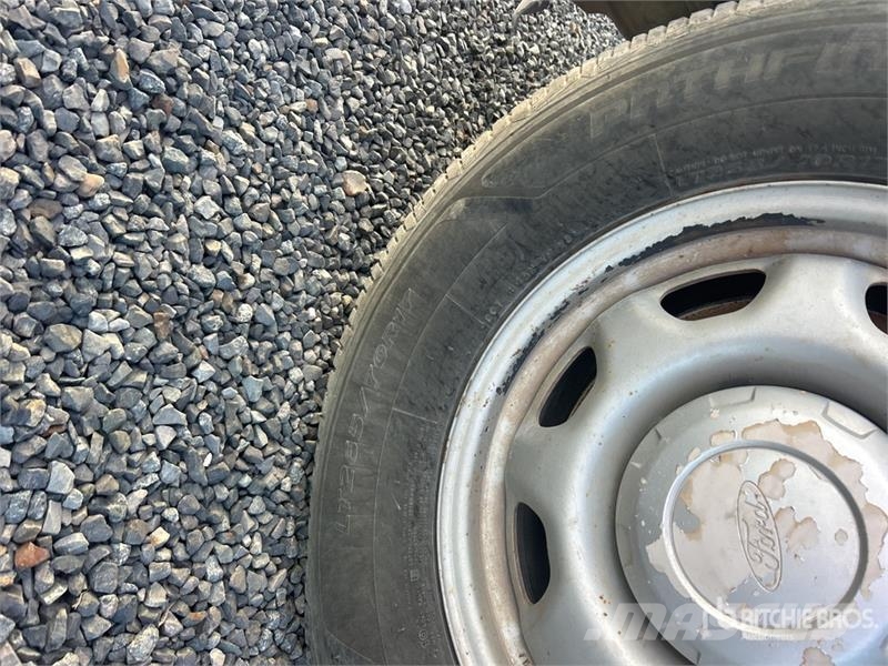 Ford F-150 XL 4x2 Pickup Ostalo