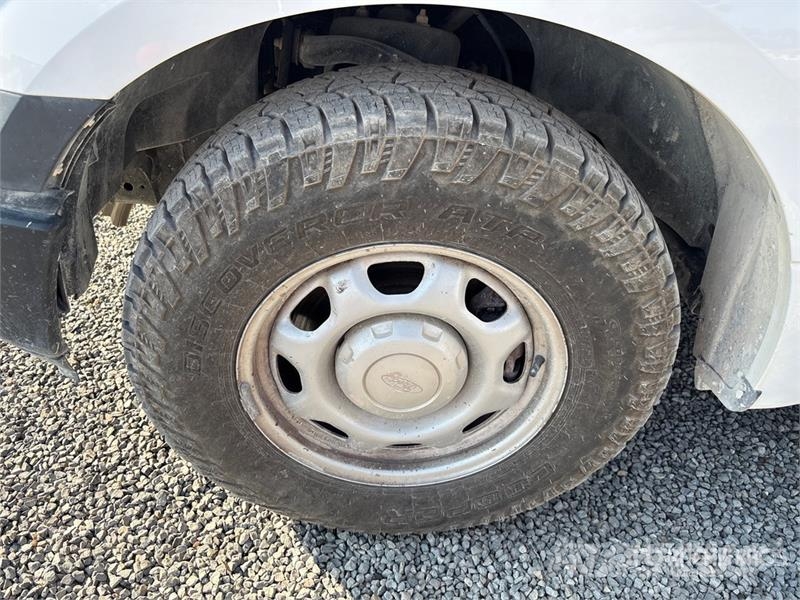 Ford F-150 XL 4x2 Pickup Furgoni altro