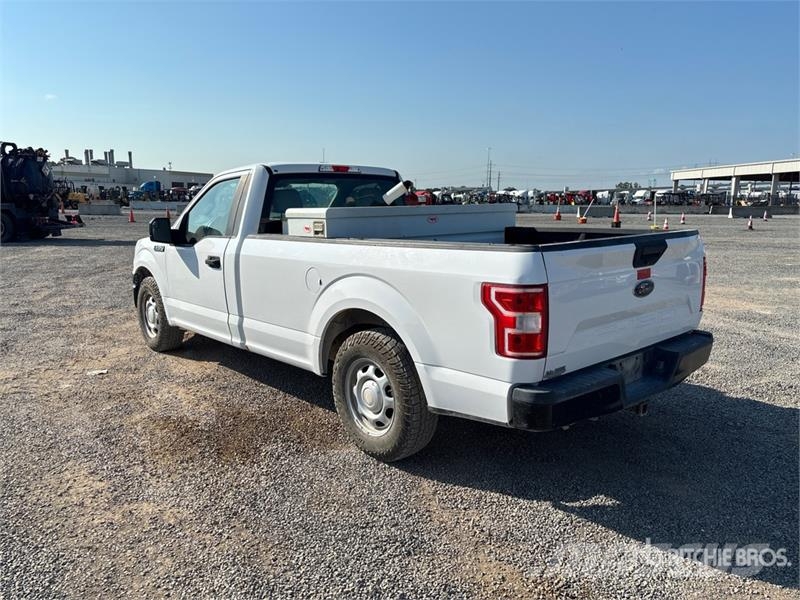 Ford F-150 XL 4x2 Pickup Furgoni altro