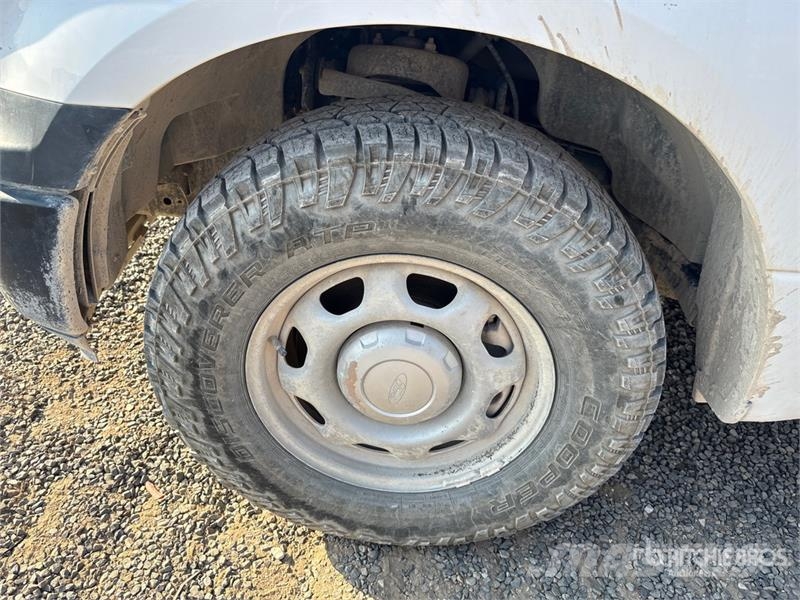 Ford F-150 XL 4x2 Pickup Ostalo
