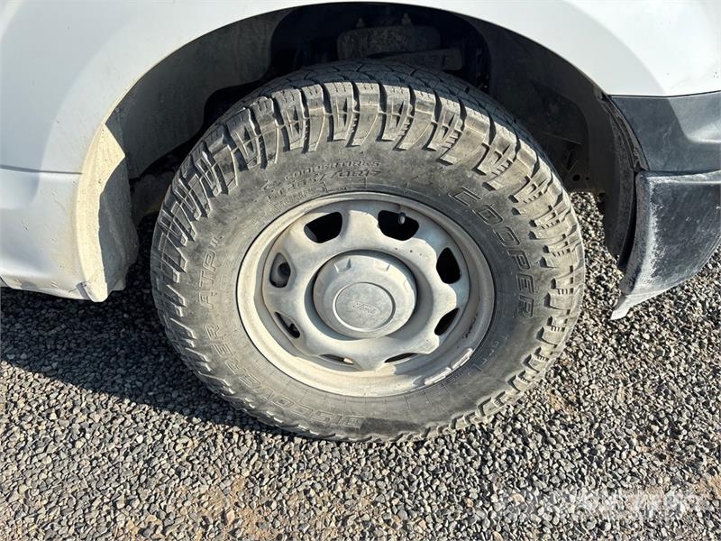 Ford F-150 XL 4x2 Pickup Ostalo