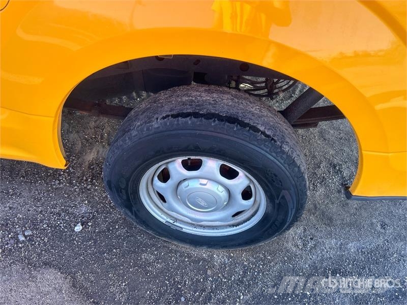 Ford F-150 XL 4x2 Pickup Other