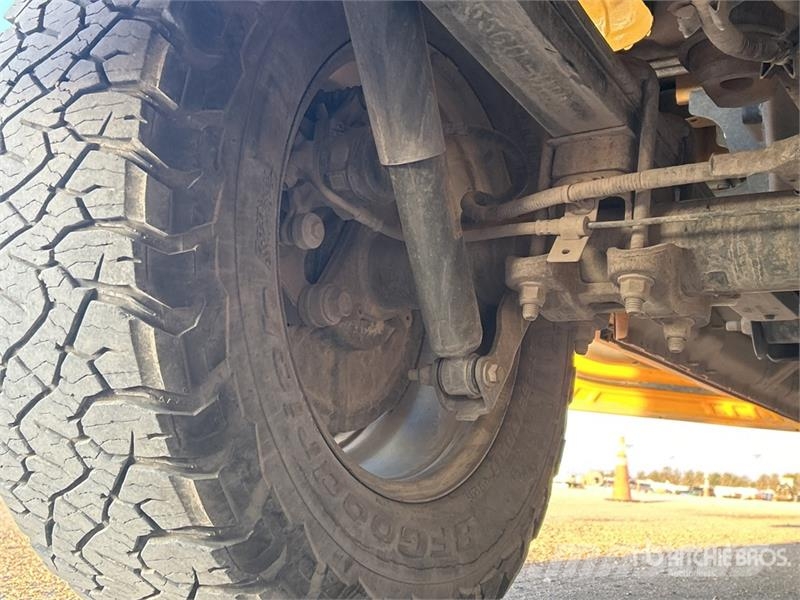 Ford F-150 XL 4x4 Crew Cab Pickup Diger