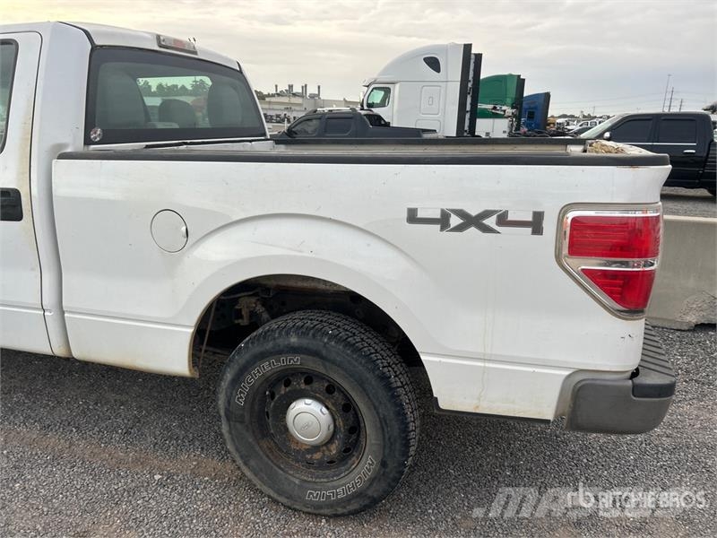Ford F-150 XL 4x4 Crew Cab Pickup Citi