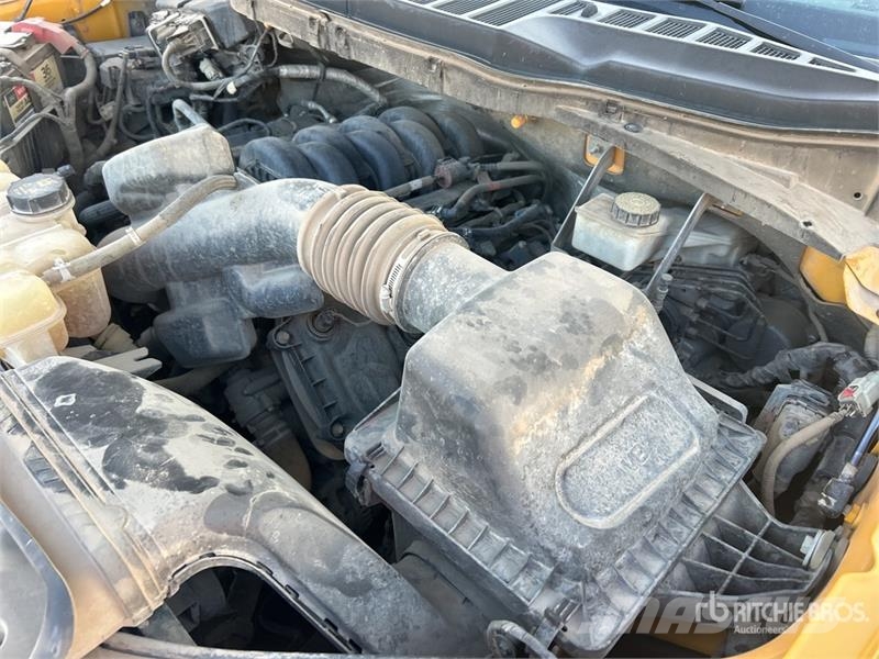 Ford F-150 XL 4x4 Crew Cab Pickup Diger
