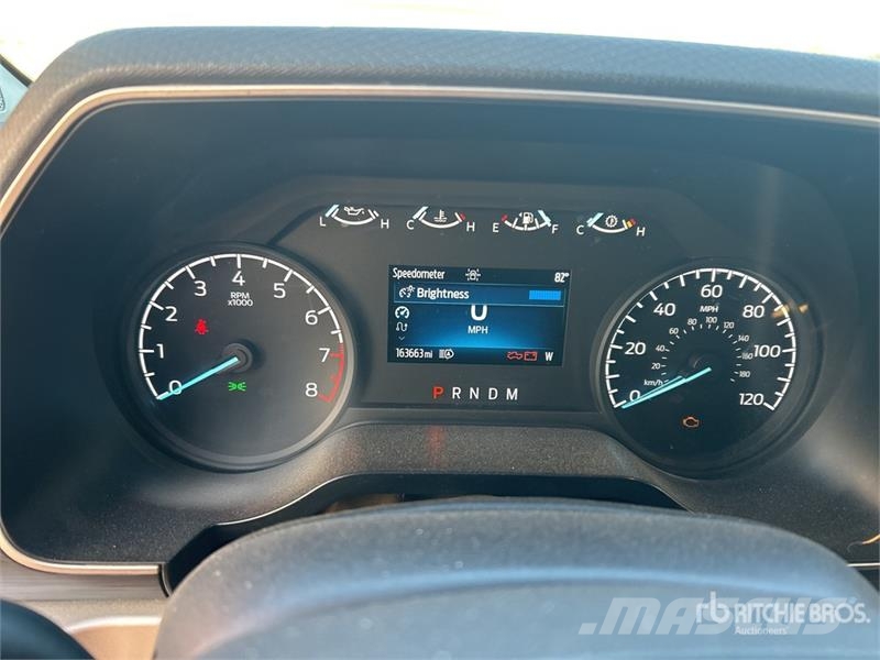 Ford F-150 XL 4x4 Crew Cab Pickup Diger