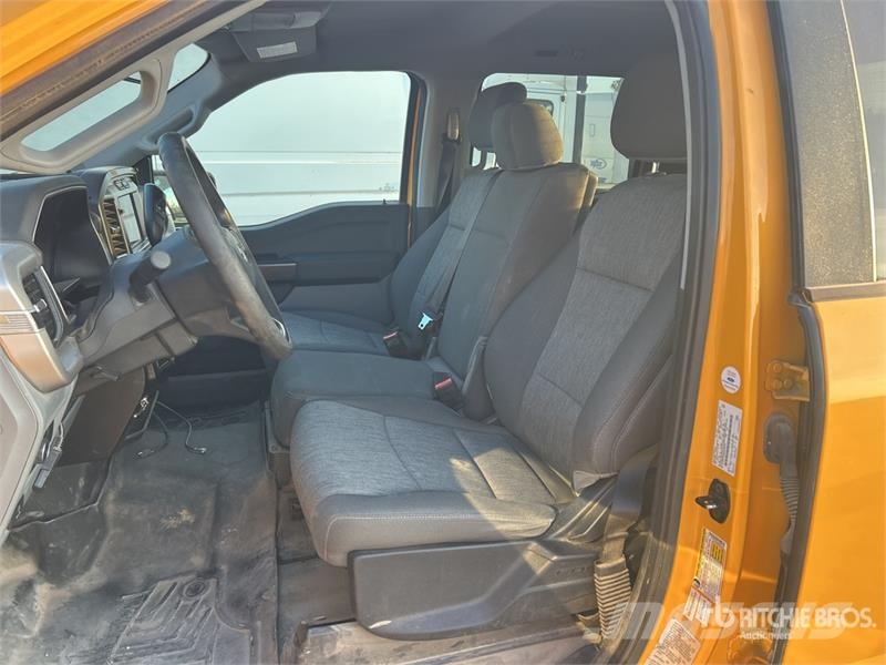 Ford F-150 XL 4x4 Crew Cab Pickup Diger