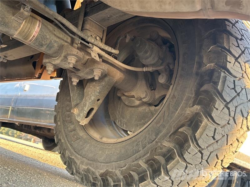 Ford F-150 XL 4x4 Crew Cab Pickup Diger