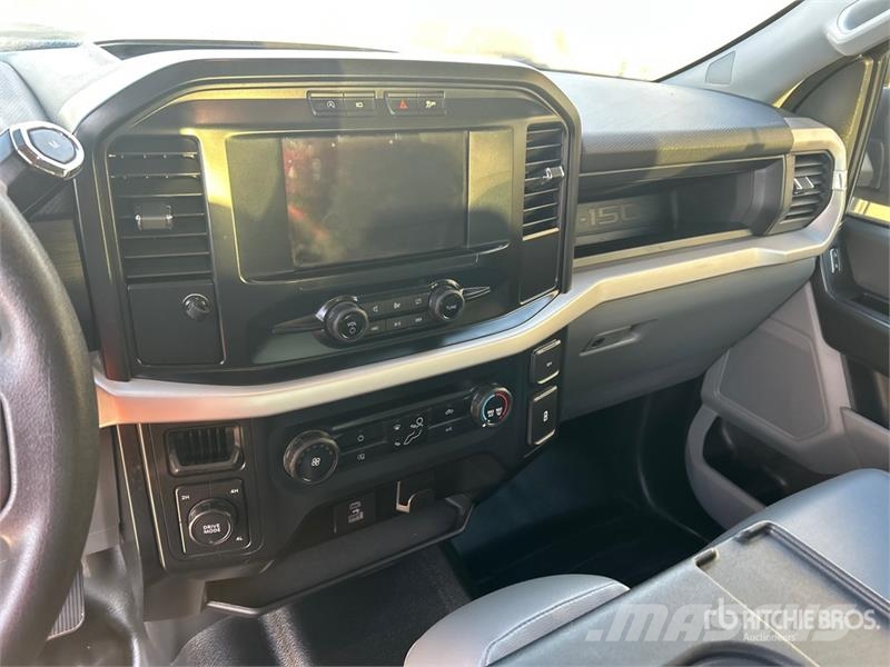 Ford F-150 XL 4x4 Extended Cab Pickup Drugi