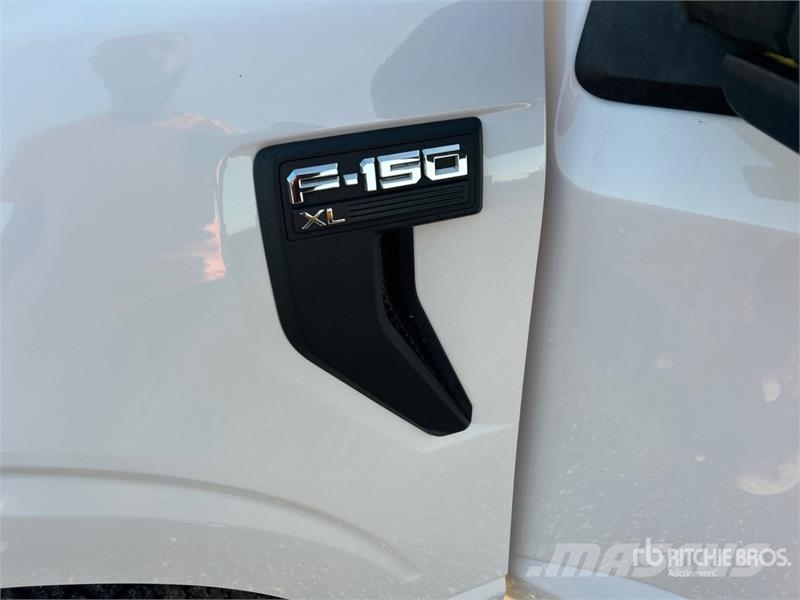 Ford F-150 XL 4x4 Extended Cab Pickup Drugi