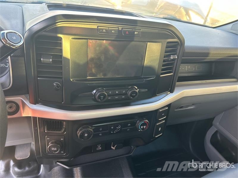 Ford F-150 XL 4x4 Extended Cab Pickup Drugi
