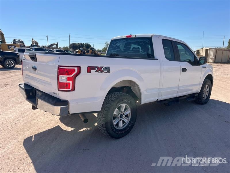Ford F-150 XL 4x4 Extended Cab Pickup 其他