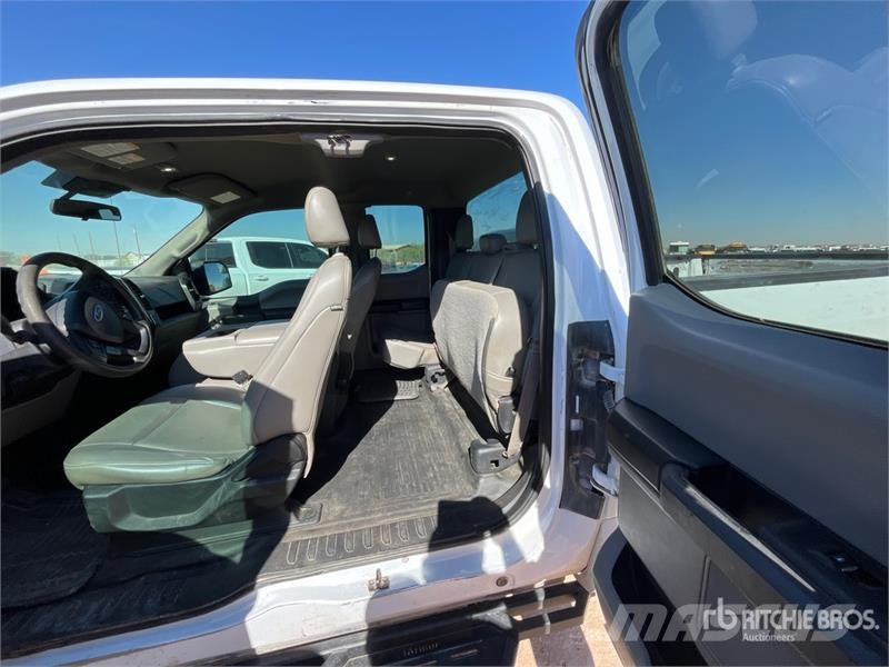 Ford F-150 XL 4x4 Extended Cab Pickup 其他