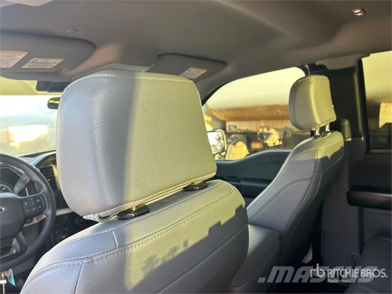 Ford F-150 XL 4x4 Extended Cab Pickup Drugi
