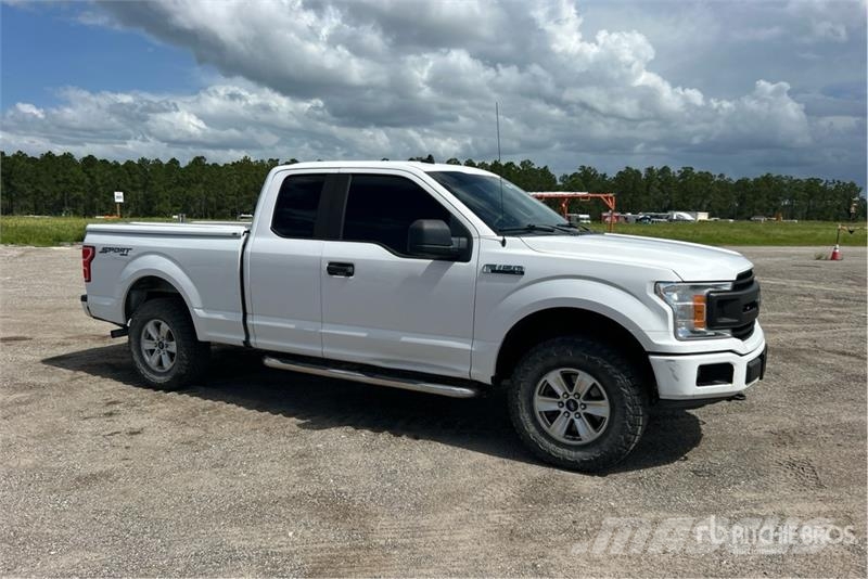 Ford F-150 XL 4x4 Extended Cab Pickup 其他