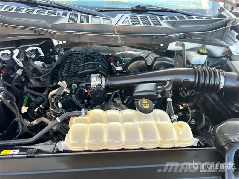 Ford F-150 XL 4x4 Extended Cab Pickup Drugi