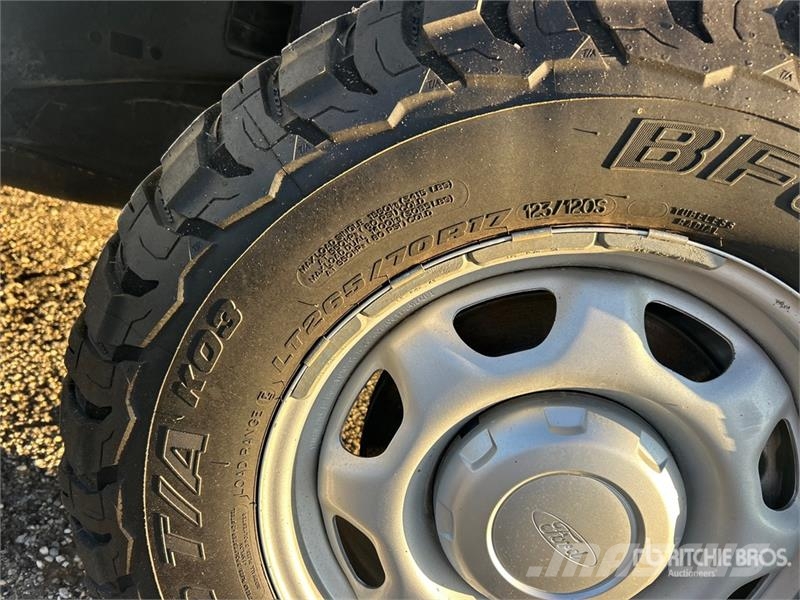 Ford F-150 XL 4x4 Extended Cab Pickup Drugi