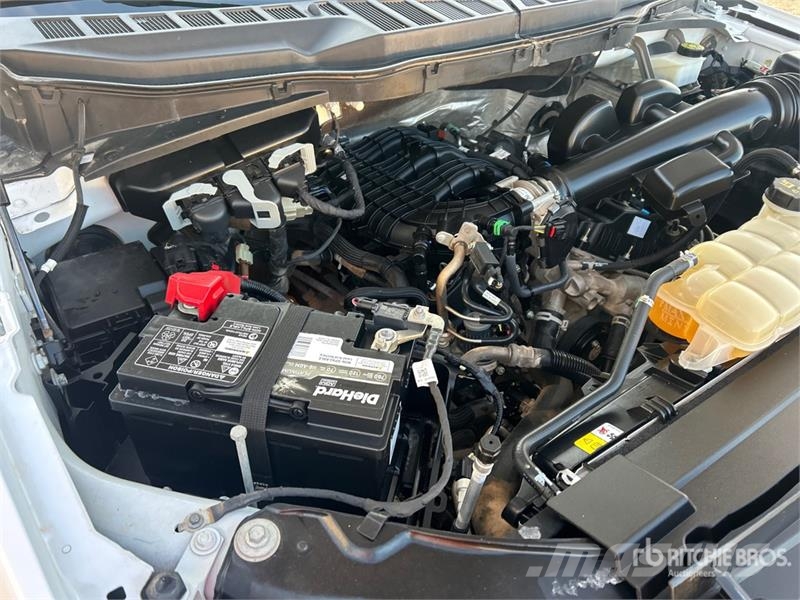 Ford F-150 XL 4x4 Extended Cab Pickup Drugi