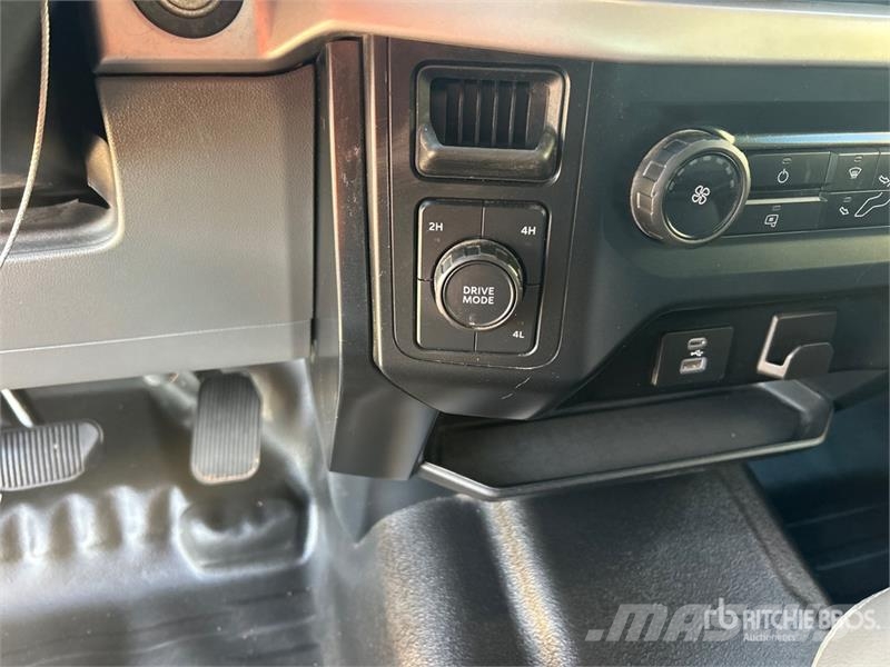 Ford F-150 XL 4x4 Extended Cab Pickup Drugi