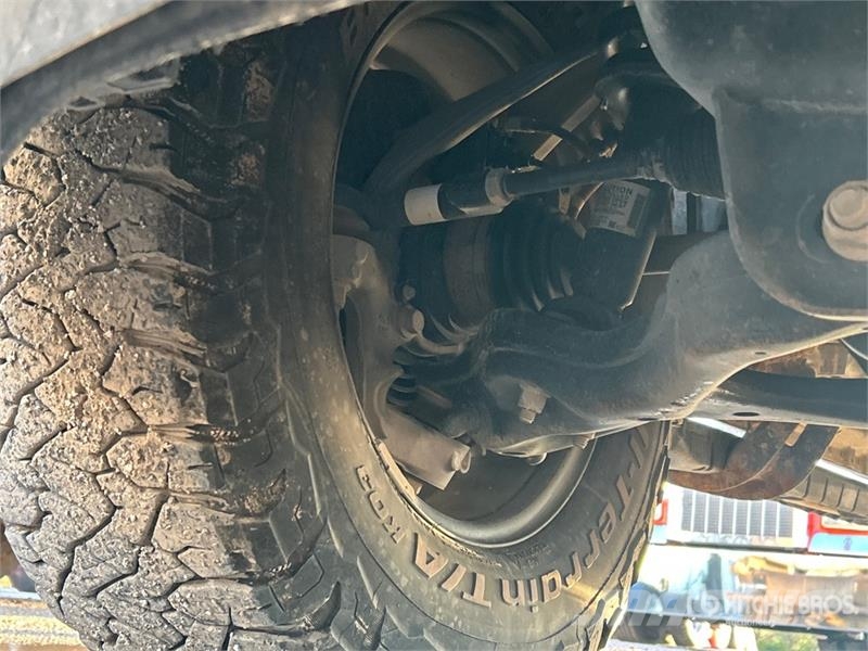 Ford F-150 XL 4x4 Extended Cab Pickup Drugi