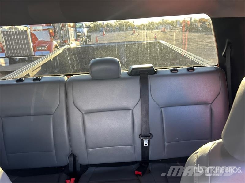 Ford F-150 XL 4x4 Extended Cab Pickup Drugi
