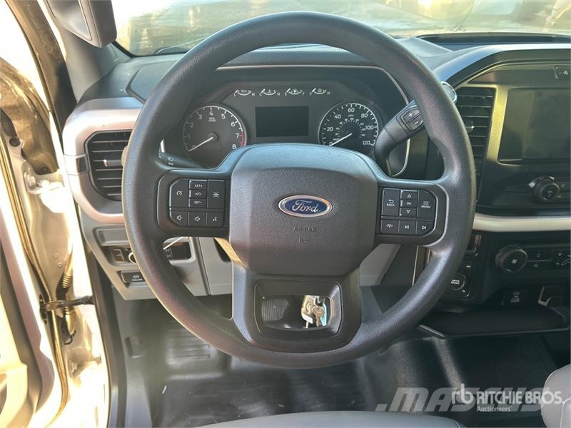 Ford F-150 XL 4x4 Extended Cab Pickup Drugi