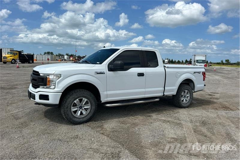 Ford F-150 XL 4x4 Extended Cab Pickup 其他